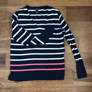 V neck striped sweater